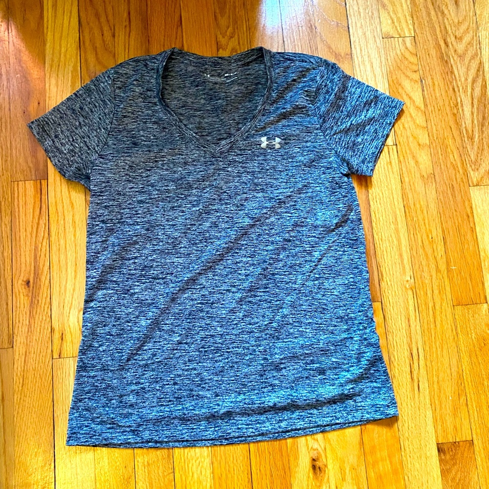 Under Armour Medium Heatgear Top - Picture 1 of 4